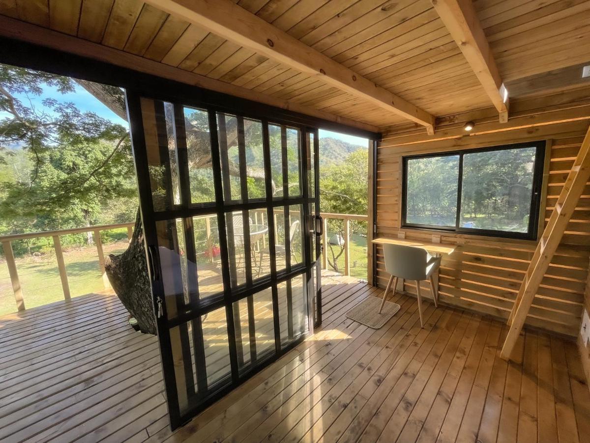Villa Casa En El Arbol Utica Esterno foto