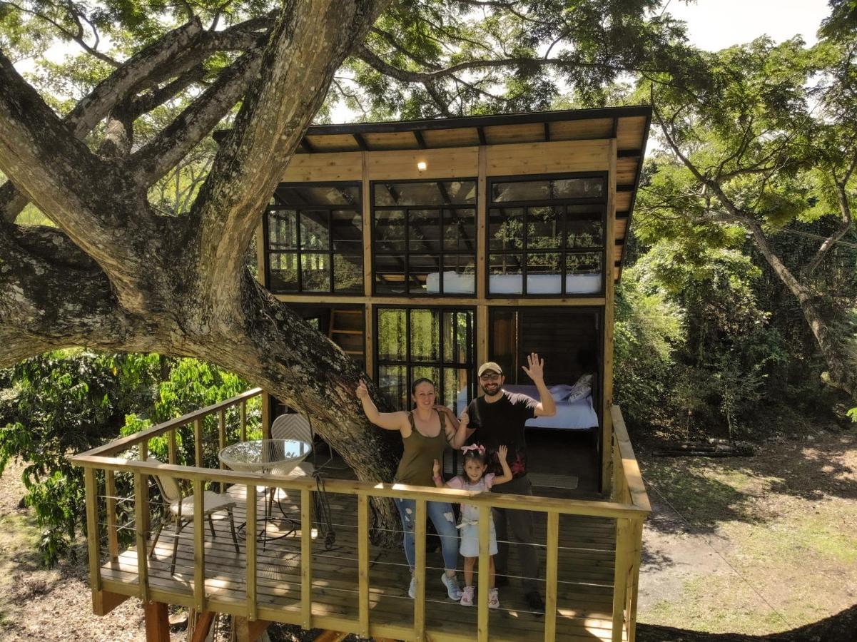 Villa Casa En El Arbol Utica Esterno foto
