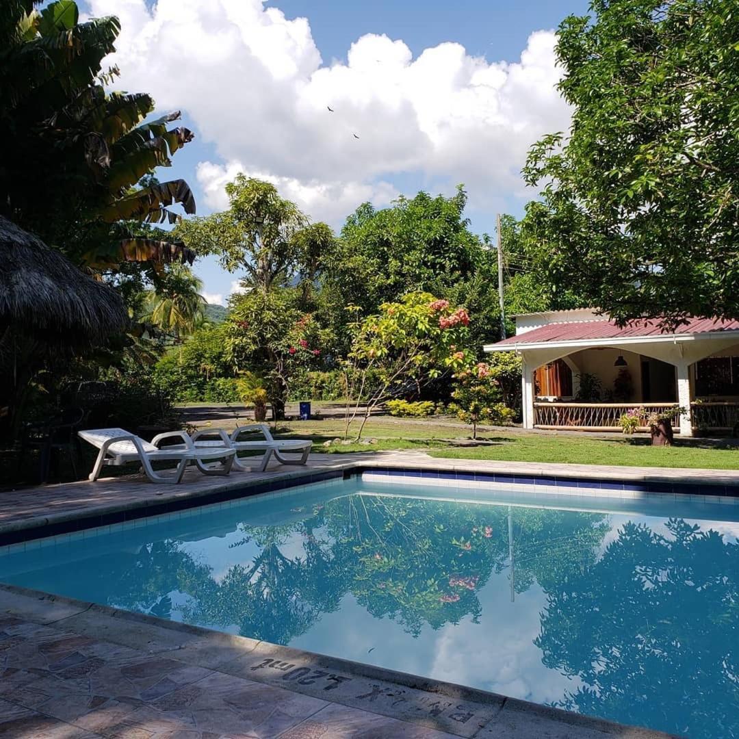 Villa Casa En El Arbol Utica Esterno foto