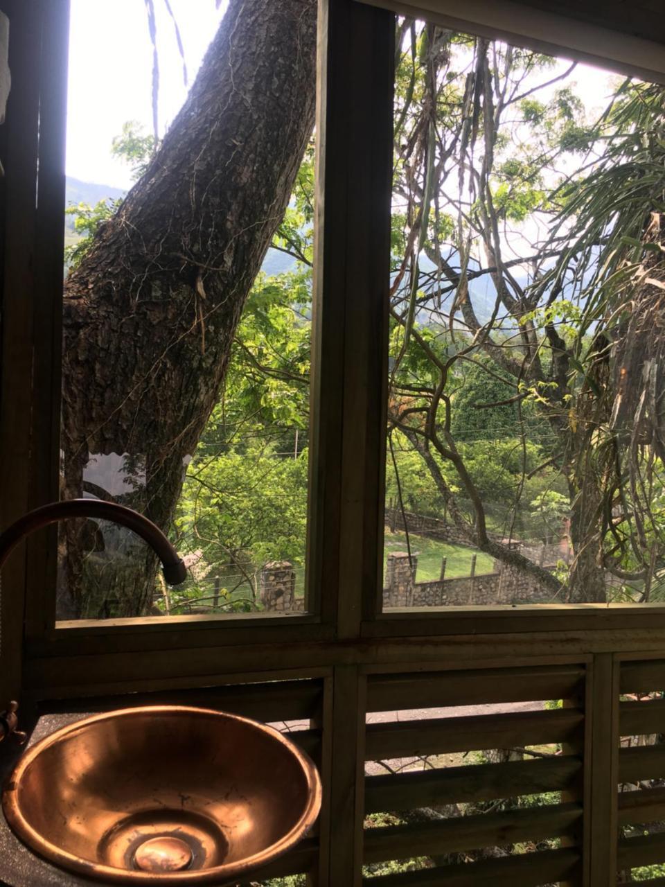 Villa Casa En El Arbol Utica Esterno foto